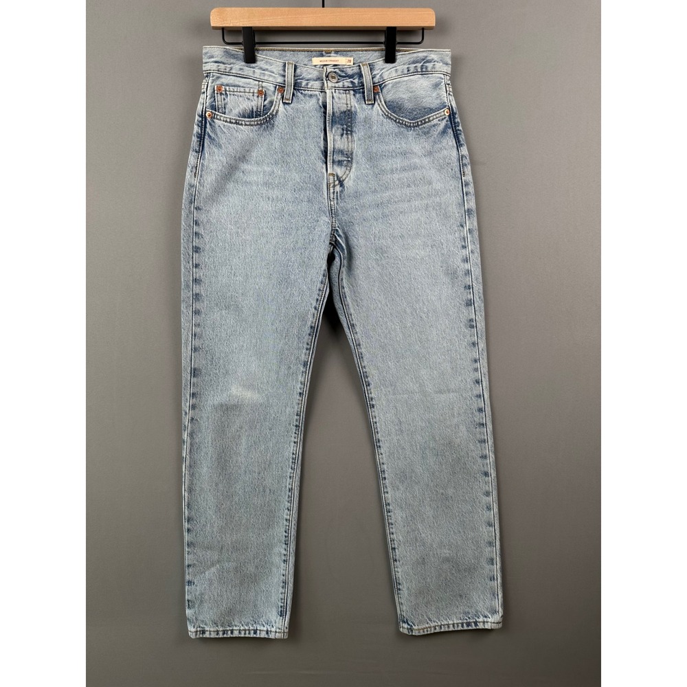 Levis Premium Wedgie Straight Jeans Light Wash High Rise Blue Denim 28